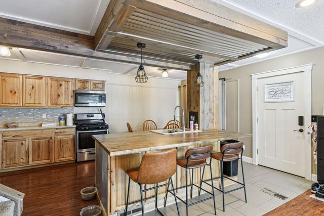 112704 Hundertmark Road, Chaska, MN 55318