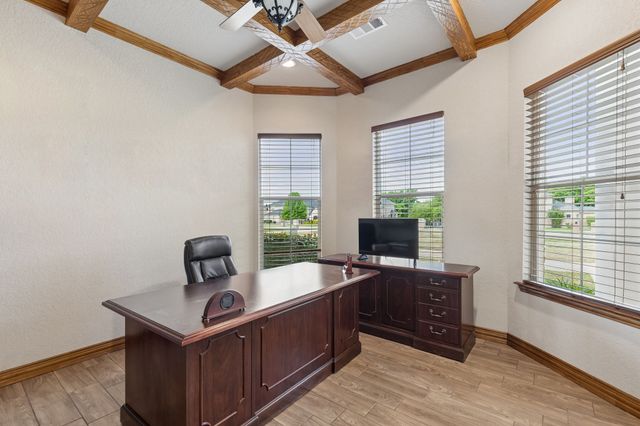 2112 Becky Lane, Cedar Hill, TX 75104