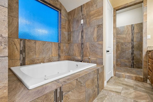 2112 Becky Lane, Cedar Hill, TX 75104