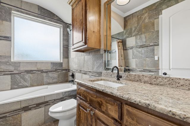 2112 Becky Lane, Cedar Hill, TX 75104