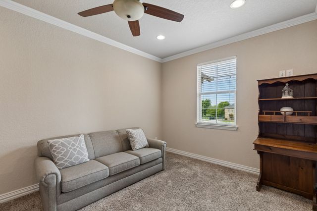 2112 Becky Lane, Cedar Hill, TX 75104