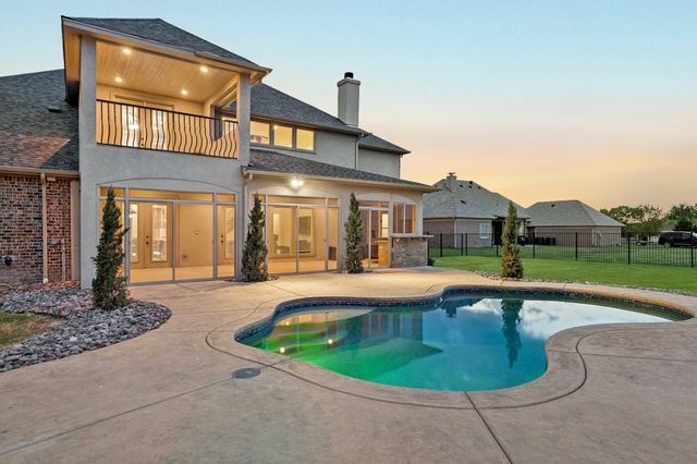2112 Becky Lane, Cedar Hill, TX 75104