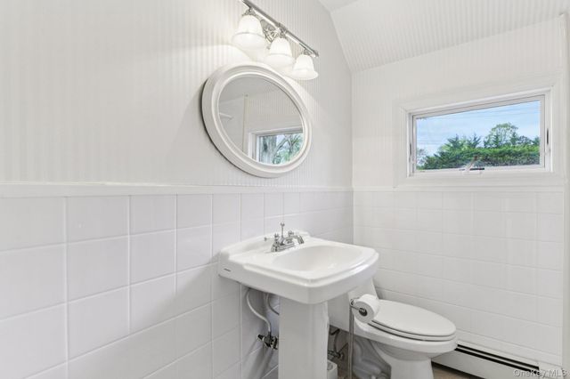 1 Huntington Bay Road, Huntington, NY 11743