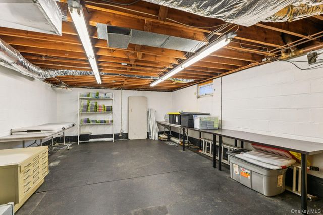 1 Huntington Bay Road, Huntington, NY 11743