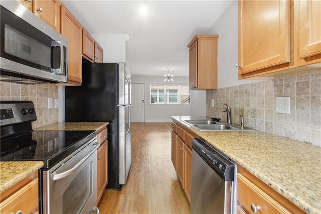 48 Peachtree Avenue, Atlanta, GA 30305