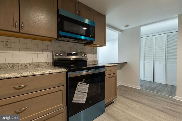 5 FARRAGUT, Willingboro, NJ 08046