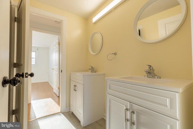 5 FARRAGUT, Willingboro, NJ 08046