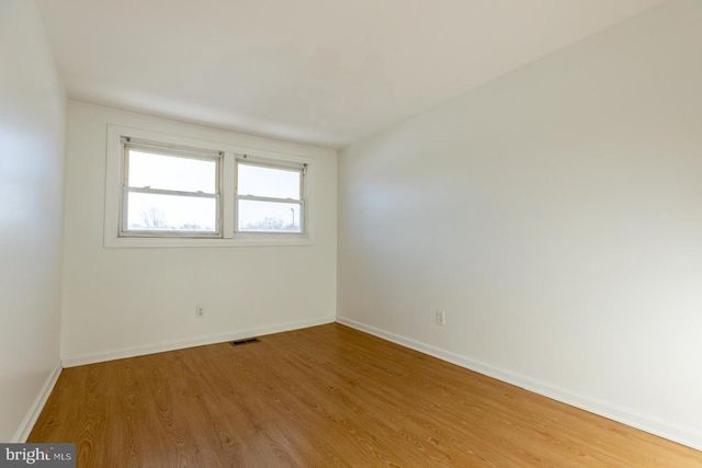 5 FARRAGUT, Willingboro, NJ 08046