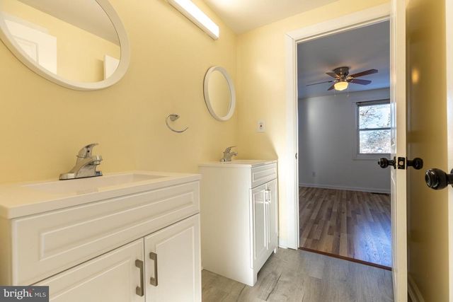 5 FARRAGUT, Willingboro, NJ 08046