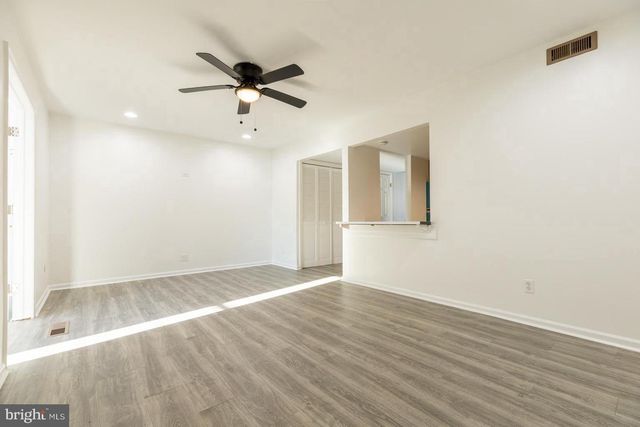 5 FARRAGUT, Willingboro, NJ 08046