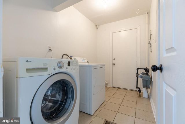 5 FARRAGUT, Willingboro, NJ 08046