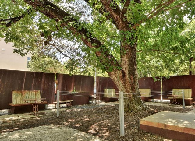 2401 E 6th ST E 41, Austin, TX 78702