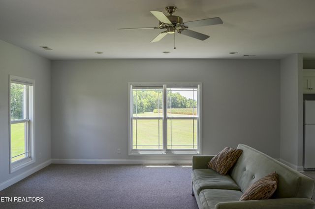 241 Terry Rd, Pikeville, TN 37367