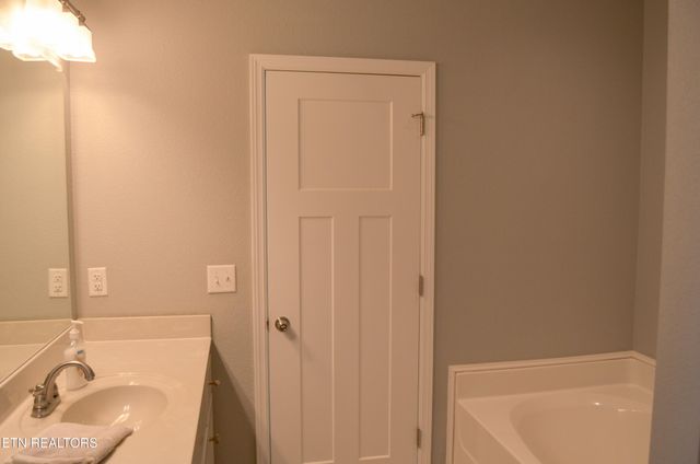 241 Terry Rd, Pikeville, TN 37367