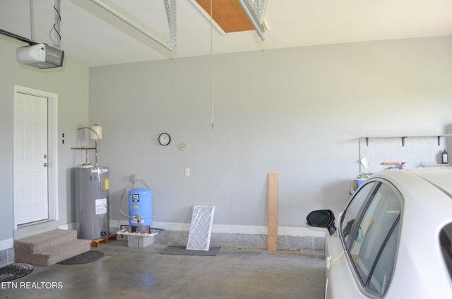 241 Terry Rd, Pikeville, TN 37367