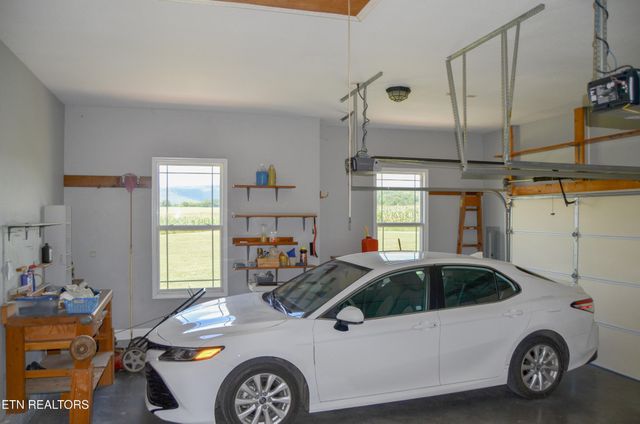 241 Terry Rd, Pikeville, TN 37367