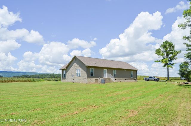 241 Terry Rd, Pikeville, TN 37367