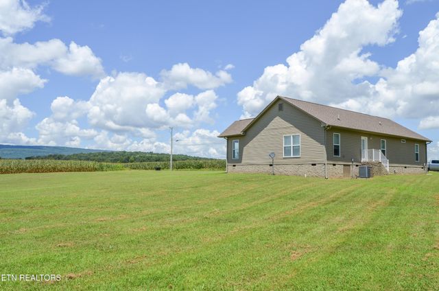 241 Terry Rd, Pikeville, TN 37367