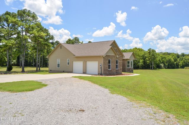 241 Terry Rd, Pikeville, TN 37367