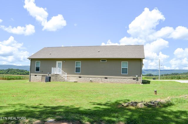 241 Terry Rd, Pikeville, TN 37367