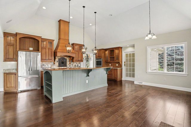 4097 WREN RD, Thomasville, PA 17364