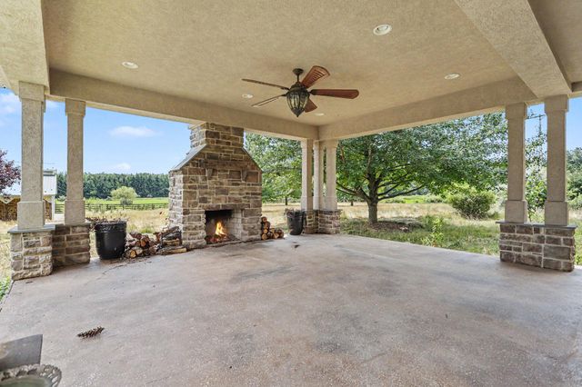 4097 WREN RD, Thomasville, PA 17364