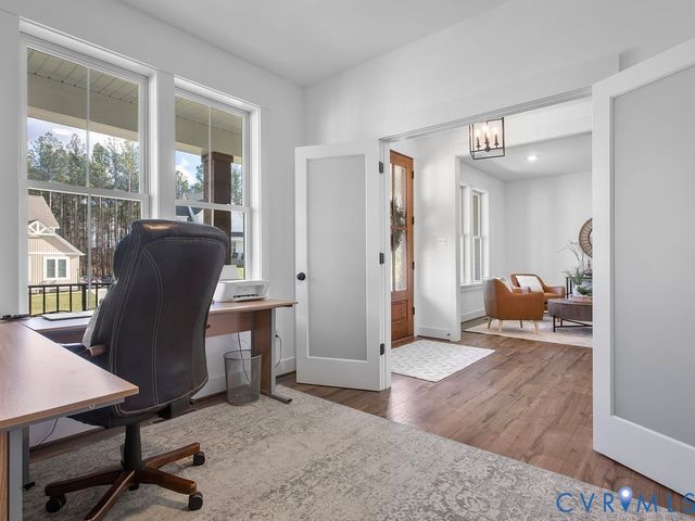 18525 Cove Creek Dr, Moseley, VA 23120