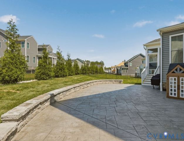 18525 Cove Creek Dr, Moseley, VA 23120