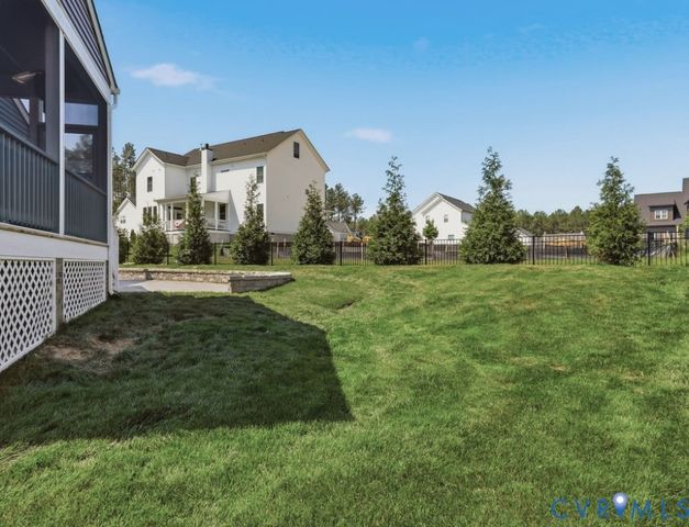 18525 Cove Creek Dr, Moseley, VA 23120