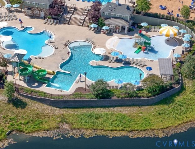 18525 Cove Creek Dr, Moseley, VA 23120