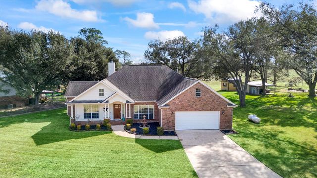 15592 Sandtrap Drive, Waller, TX 77484