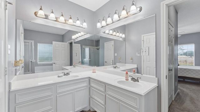 15592 Sandtrap Drive, Waller, TX 77484