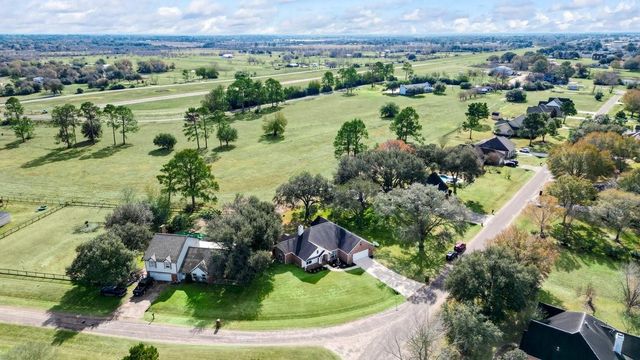 15592 Sandtrap Drive, Waller, TX 77484