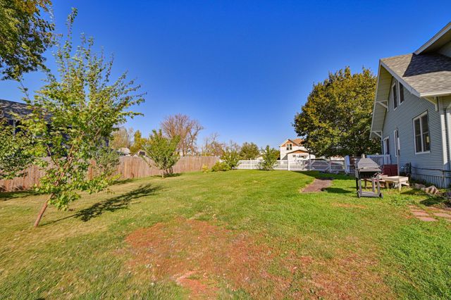 119 1st Avenue NW, Mayville, ND 58257