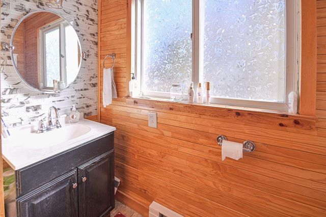 119 1st Avenue NW, Mayville, ND 58257