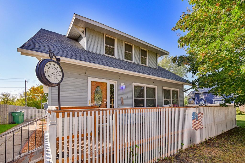 119 1st Avenue NW, Mayville, ND 58257