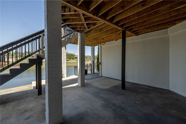 203 Cascade Circle, Cave Springs, AR 72718