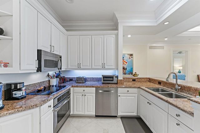 611 White Pelican Way, Jupiter, FL 33477