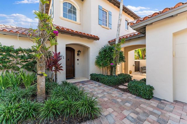611 White Pelican Way, Jupiter, FL 33477