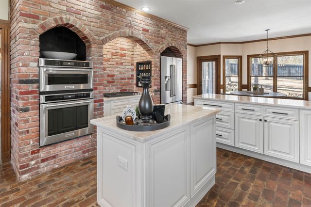 5113 North Hills Blvd Road, North Little Rock, AR 72116