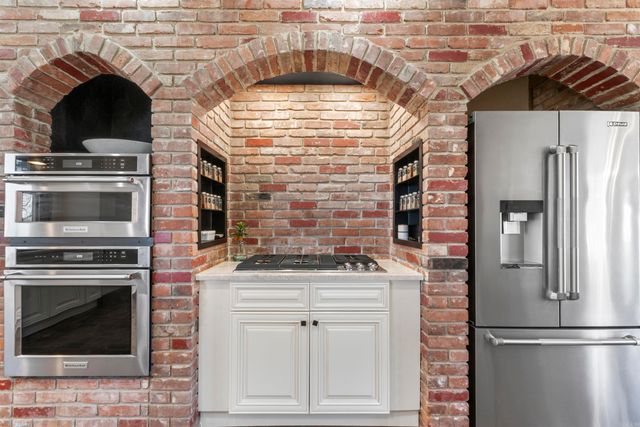 5113 North Hills Blvd Road, North Little Rock, AR 72116