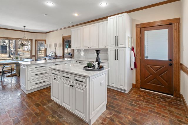 5113 North Hills Blvd Road, North Little Rock, AR 72116