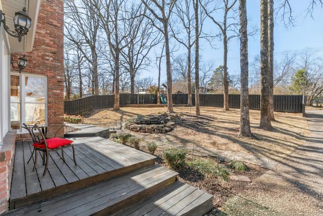 5113 North Hills Blvd Road, North Little Rock, AR 72116