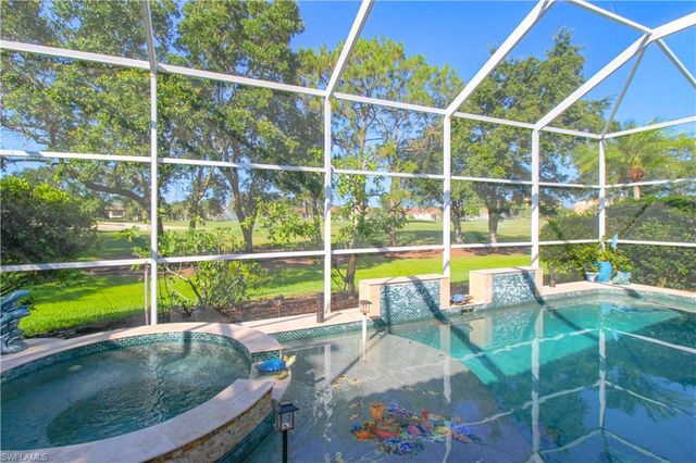 152 Napa Ridge WAY, Naples, FL 34119