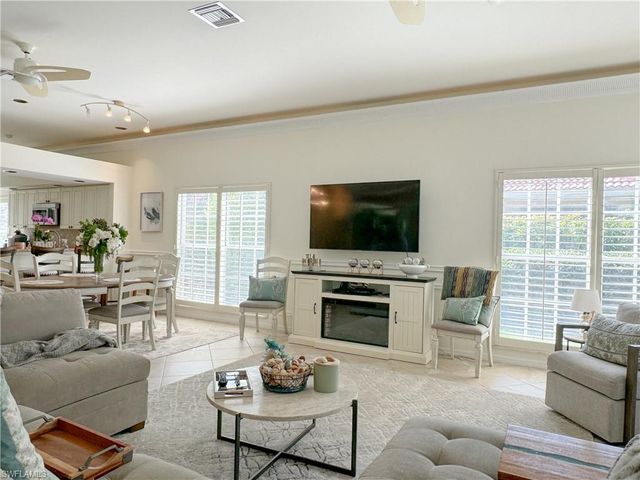 152 Napa Ridge WAY, Naples, FL 34119