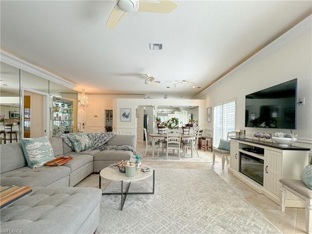 152 Napa Ridge WAY, Naples, FL 34119