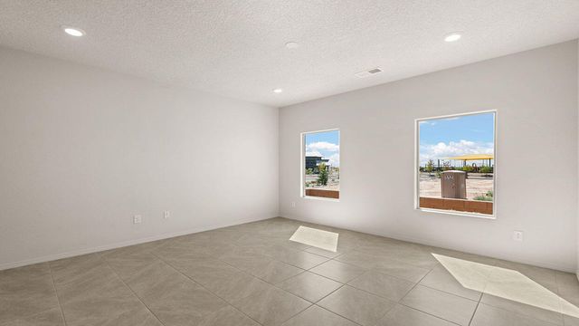 6044 Gilpin Drive SE, Albuquerque, NM 87106