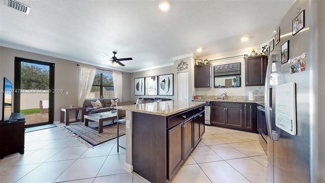 154 SE 23rd Ter, Homestead, FL 33033