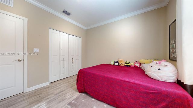 154 SE 23rd Ter, Homestead, FL 33033