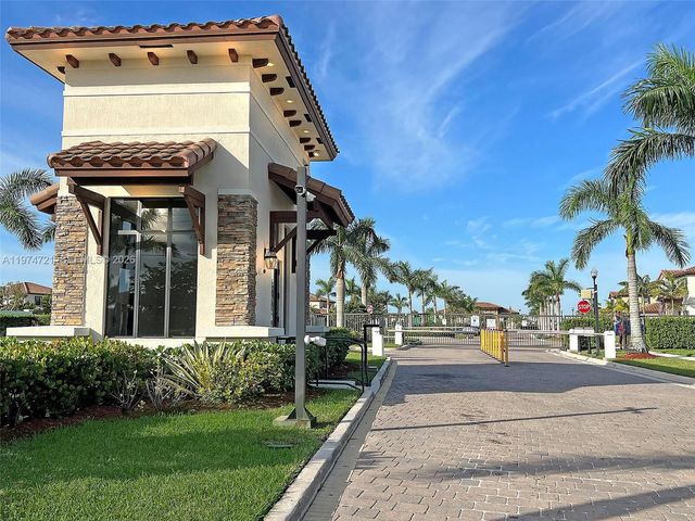 154 SE 23rd Ter, Homestead, FL 33033